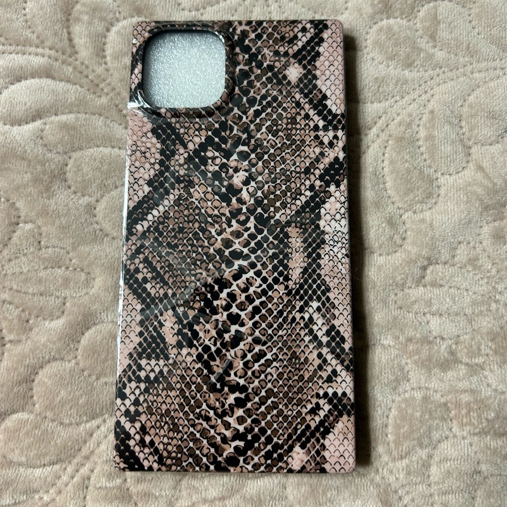 Snake Print Square iPhone 14 Plus Phone Case